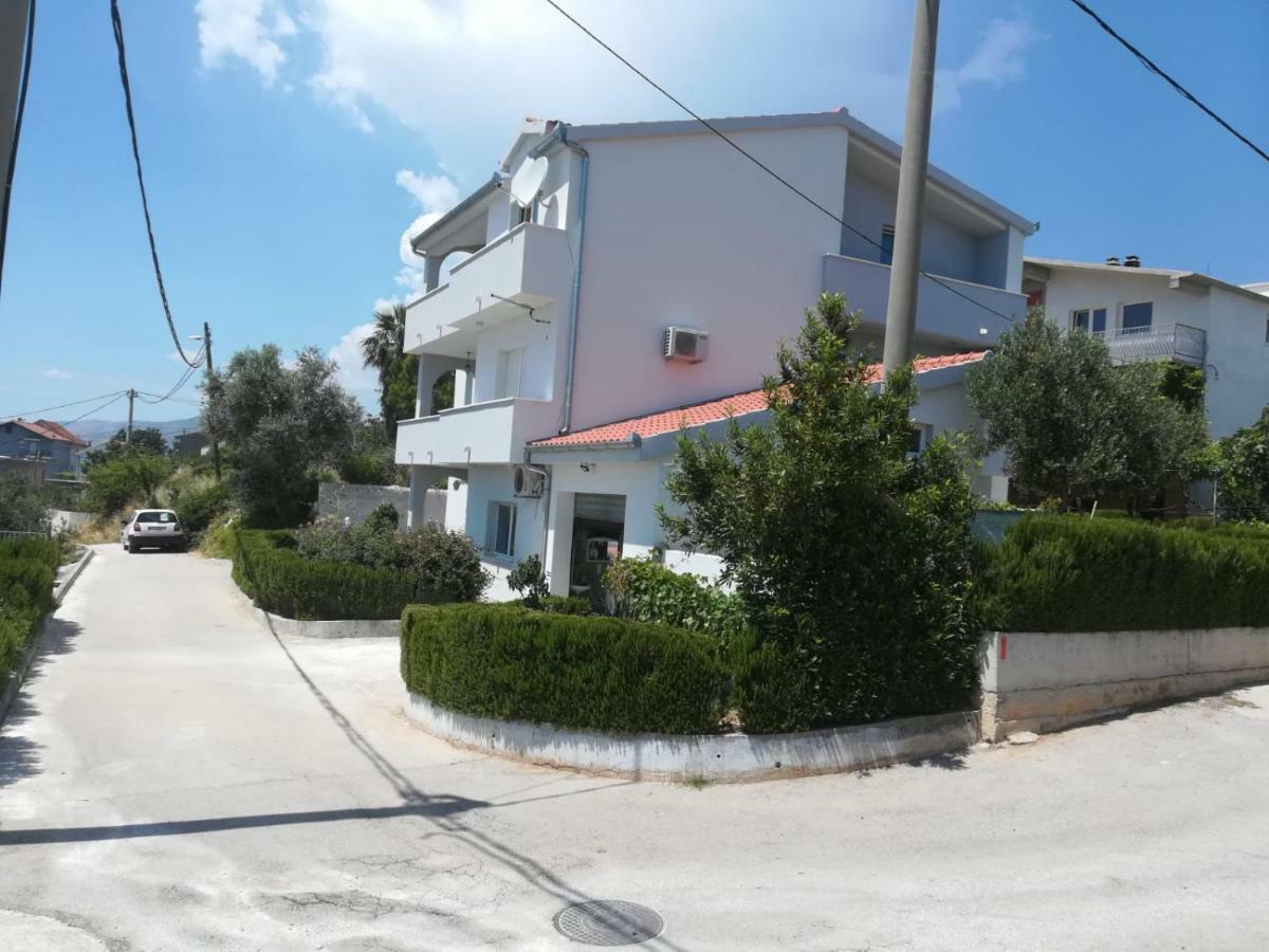Apartment Istuk Kaštela المظهر الخارجي الصورة